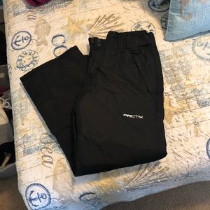 Snowboarding pants and goggles